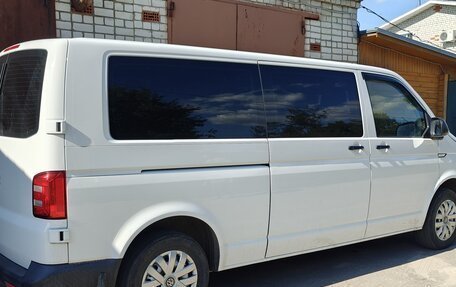 Volkswagen Caravelle T6 рестайлинг, 2019 год, 2 700 000 рублей, 24 фотография