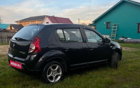 Renault Sandero I, 2010 год, 380 000 рублей, 3 фотография