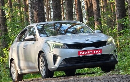 KIA Rio IV, 2021 год, 1 489 000 рублей, 8 фотография