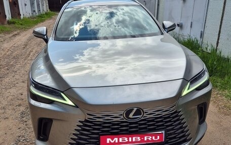 Lexus RX IV рестайлинг, 2023 год, 8 200 000 рублей, 3 фотография