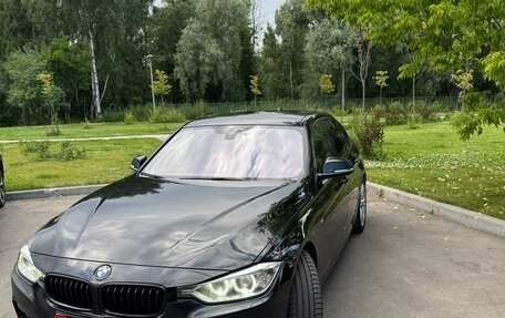 BMW 3 серия, 2013 год, 2 100 000 рублей, 1 фотография