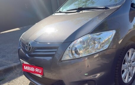 Toyota Auris II, 2011 год, 1 100 000 рублей, 8 фотография