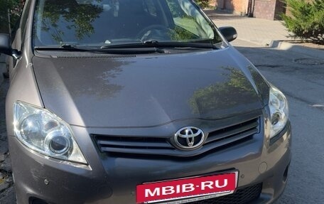 Toyota Auris II, 2011 год, 1 100 000 рублей, 3 фотография