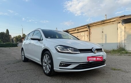 Volkswagen Golf VII, 2018 год, 1 700 000 рублей, 2 фотография