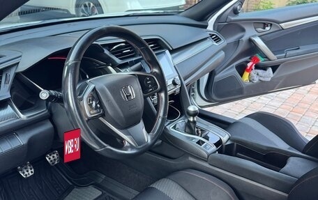 Honda Civic IX, 2017 год, 2 400 000 рублей, 6 фотография