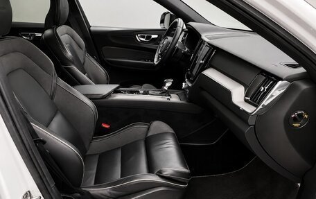 Volvo XC60 II, 2019 год, 3 300 000 рублей, 9 фотография