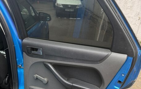 Ford Focus II рестайлинг, 2005 год, 400 000 рублей, 14 фотография