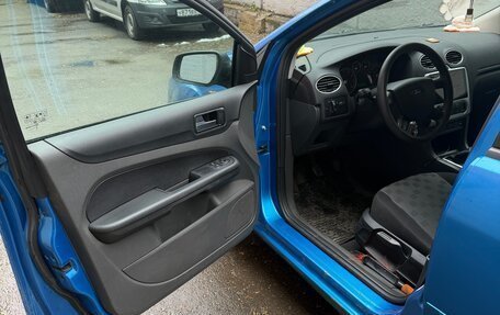 Ford Focus II рестайлинг, 2005 год, 400 000 рублей, 11 фотография
