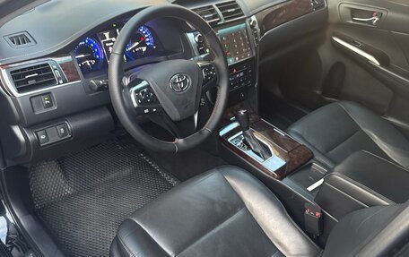 Toyota Camry, 2018 год, 2 400 000 рублей, 5 фотография