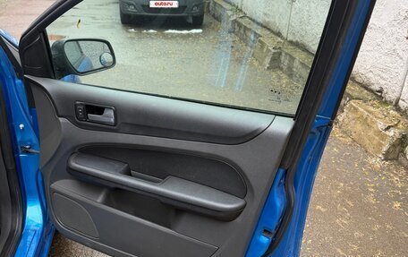 Ford Focus II рестайлинг, 2005 год, 400 000 рублей, 16 фотография
