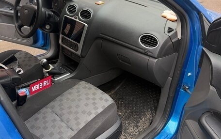 Ford Focus II рестайлинг, 2005 год, 400 000 рублей, 17 фотография