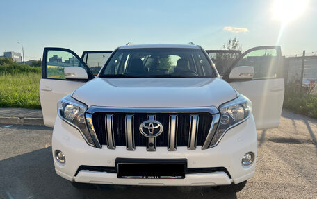 Toyota Land Cruiser Prado 150 рестайлинг 2, 2016 год, 4 350 000 рублей, 2 фотография