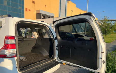 Toyota Land Cruiser Prado 150 рестайлинг 2, 2016 год, 4 350 000 рублей, 4 фотография