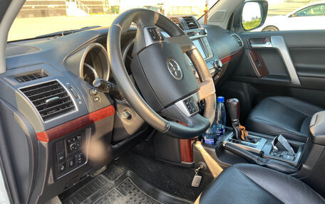 Toyota Land Cruiser Prado 150 рестайлинг 2, 2016 год, 4 350 000 рублей, 22 фотография
