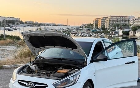 Hyundai Solaris II рестайлинг, 2012 год, 960 000 рублей, 11 фотография