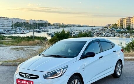 Hyundai Solaris II рестайлинг, 2012 год, 960 000 рублей, 3 фотография
