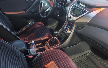 Hyundai Elantra V, 2011 год, 730 000 рублей, 12 фотография
