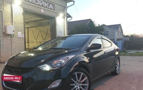 Hyundai Elantra V, 2011 год, 730 000 рублей, 2 фотография