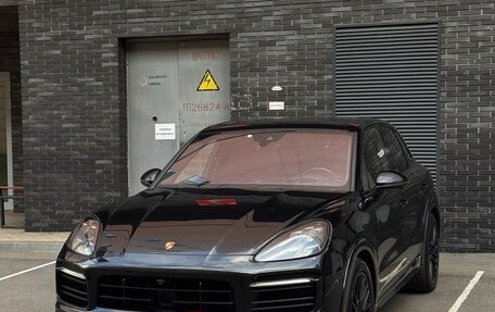 Porsche Cayenne III, 2021 год, 7 990 000 рублей, 3 фотография