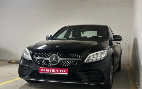 Mercedes-Benz C-Класс, 2019 год, 2 300 000 рублей, 1 фотография