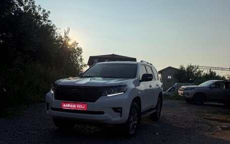 Toyota Land Cruiser Prado 150 рестайлинг 2, 2018 год, 5 450 000 рублей, 1 фотография