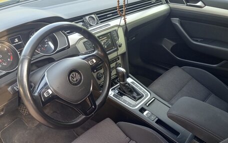 Volkswagen Passat B8 рестайлинг, 2016 год, 1 450 000 рублей, 9 фотография