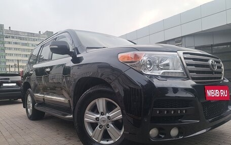 Toyota Land Cruiser 200, 2013 год, 3 860 000 рублей, 3 фотография