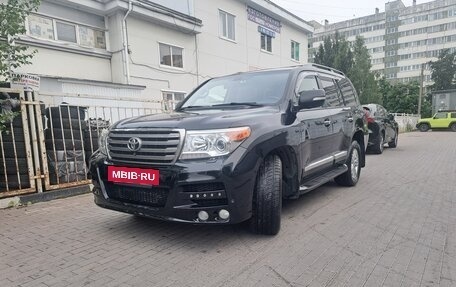 Toyota Land Cruiser 200, 2013 год, 3 860 000 рублей, 2 фотография