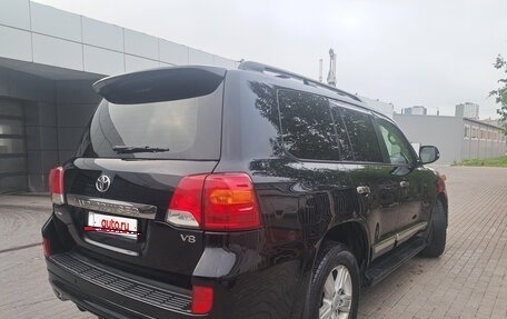 Toyota Land Cruiser 200, 2013 год, 3 860 000 рублей, 6 фотография