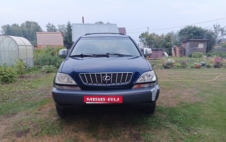 Lexus RX IV рестайлинг, 2001 год, 950 000 рублей, 1 фотография