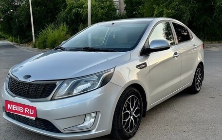 KIA Rio III рестайлинг, 2014 год, 820 000 рублей, 1 фотография