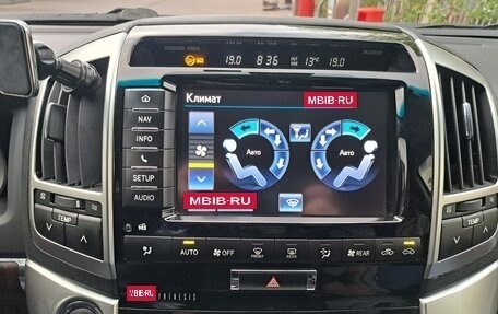 Toyota Land Cruiser 200, 2013 год, 3 860 000 рублей, 14 фотография