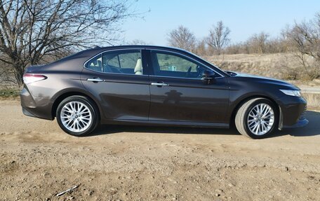 Toyota Camry, 2019 год, 3 100 000 рублей, 14 фотография
