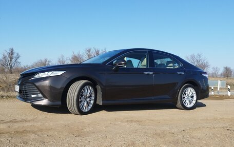 Toyota Camry, 2019 год, 3 100 000 рублей, 10 фотография