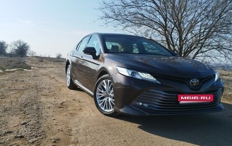 Toyota Camry, 2019 год, 3 100 000 рублей, 16 фотография
