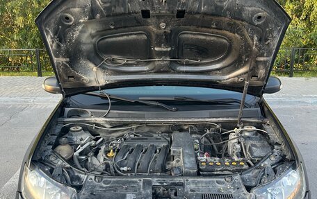Renault Logan II, 2016 год, 700 000 рублей, 7 фотография