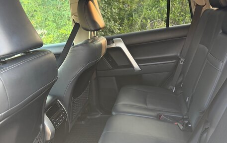 Toyota Land Cruiser Prado 150 рестайлинг 2, 2018 год, 5 450 000 рублей, 14 фотография