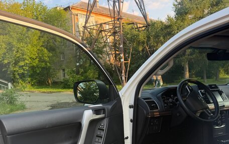 Toyota Land Cruiser Prado 150 рестайлинг 2, 2018 год, 5 450 000 рублей, 10 фотография