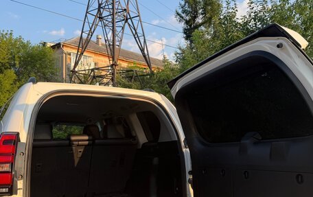 Toyota Land Cruiser Prado 150 рестайлинг 2, 2018 год, 5 450 000 рублей, 15 фотография
