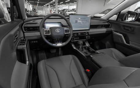 Toyota RAV4, 2026 год, 4 300 000 рублей, 7 фотография
