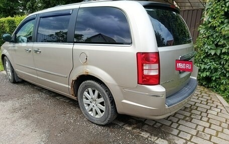 Chrysler Voyager IV, 2008 год, 870 000 рублей, 8 фотография