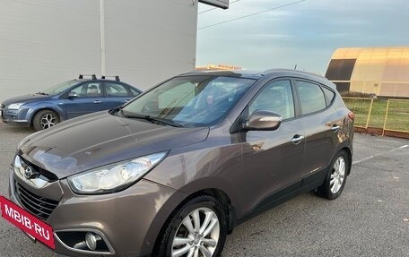 Hyundai ix35 I рестайлинг, 2012 год, 1 350 000 рублей, 2 фотография