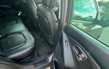 Hyundai ix35 I рестайлинг, 2012 год, 1 350 000 рублей, 11 фотография