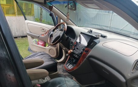 Lexus RX IV рестайлинг, 2001 год, 950 000 рублей, 16 фотография