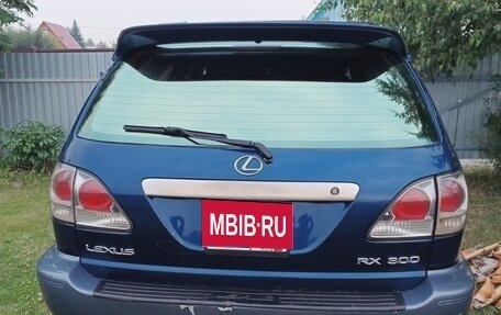 Lexus RX IV рестайлинг, 2001 год, 950 000 рублей, 4 фотография