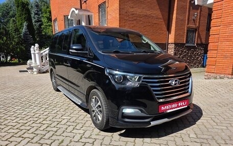 Hyundai Grand Starex Grand Starex I рестайлинг 2, 2018 год, 4 100 000 рублей, 6 фотография
