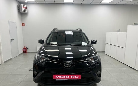 Toyota RAV4, 2018 год, 2 900 000 рублей, 5 фотография