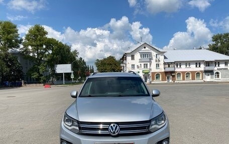 Volkswagen Tiguan I, 2011 год, 1 300 000 рублей, 1 фотография
