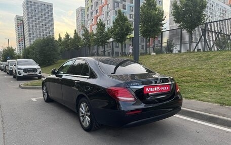 Mercedes-Benz E-Класс, 2019 год, 2 670 000 рублей, 3 фотография