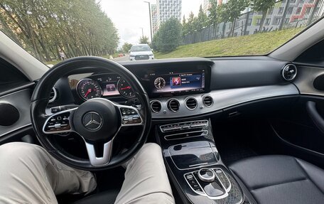 Mercedes-Benz E-Класс, 2019 год, 2 670 000 рублей, 6 фотография